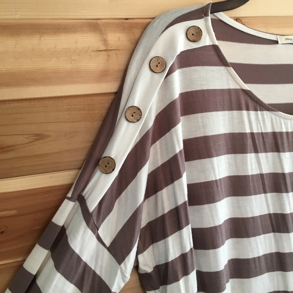 Lg Long Sleeve mauve & cream striped tunic 🌺 - Picture 2 of 3