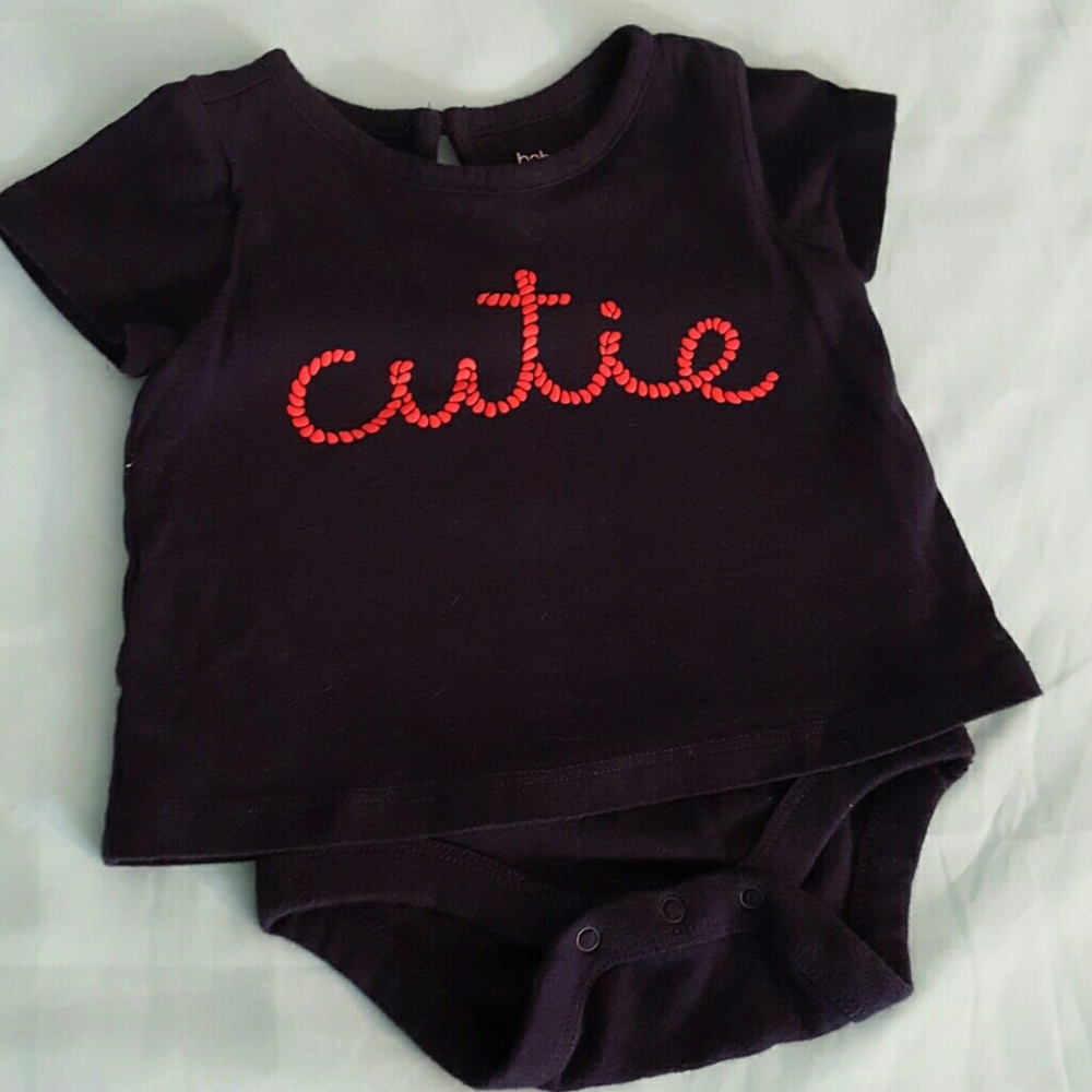 Baby gap girl onesie/teeshirt