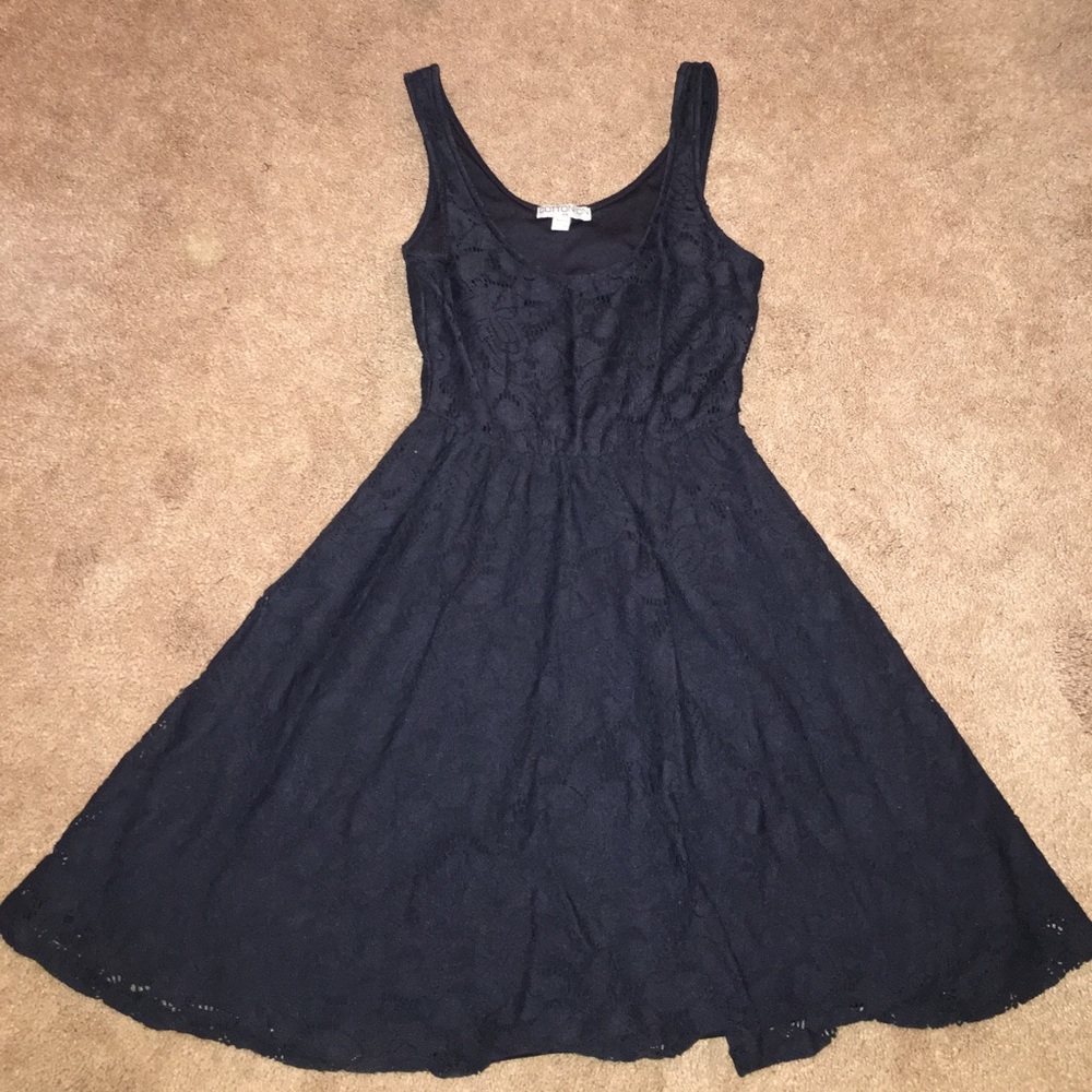 Navy blue lace dress !