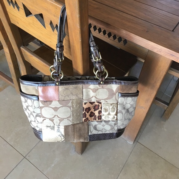 Authentic Coach purse - Picture 2 of 11