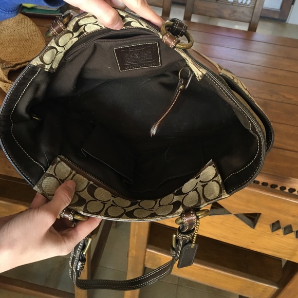 Authentic Coach purse - Picture 4 of 11