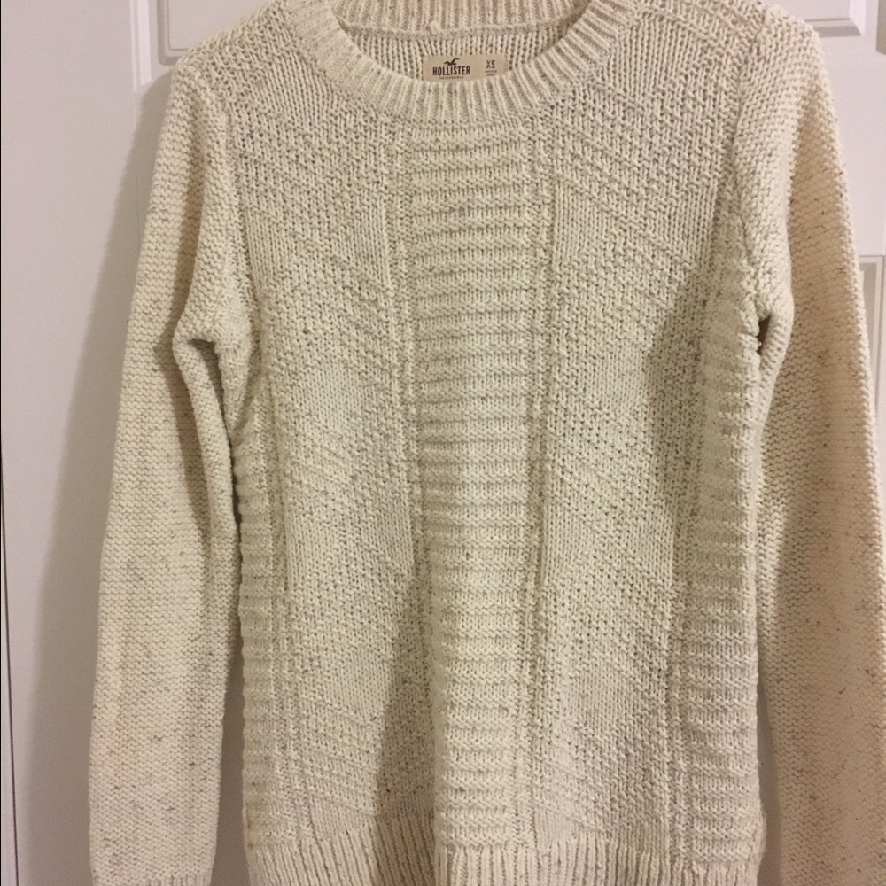 Hollister Sweater NWOT