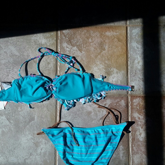 NWT Roxy Bikini, Size L - Picture 5 of 5