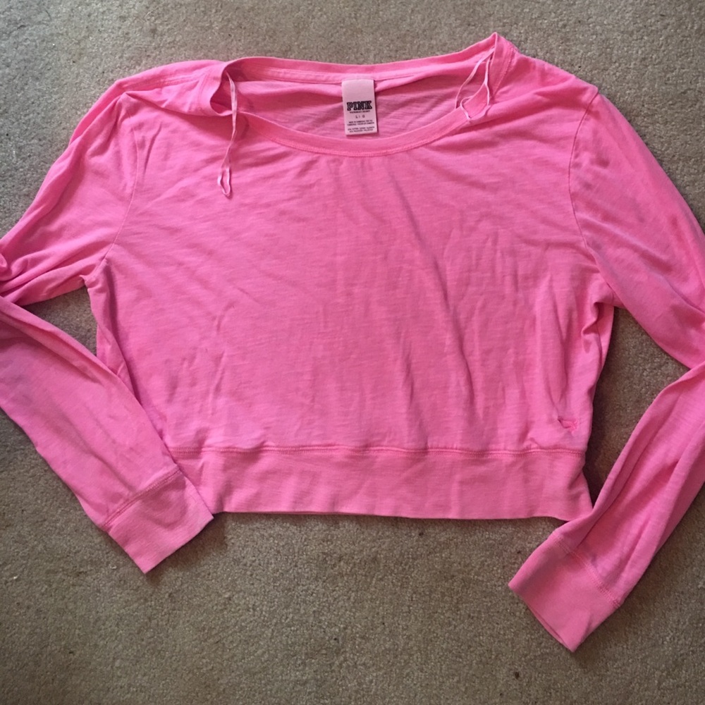vs PINK cropped shirt