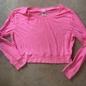 vs PINK cropped shirt