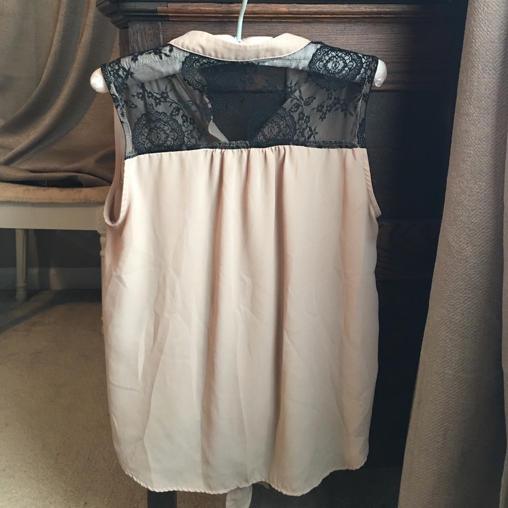 Top - Picture 2 of 3