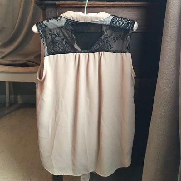 Top - Picture 2 of 3