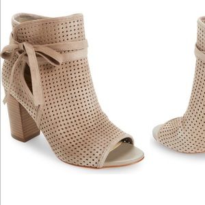 Meet your Posher, Janice