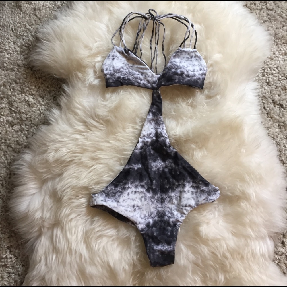 NWOT Mikoh one piece bikini