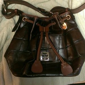 Beautiful signature Dooney and Bourke Purse