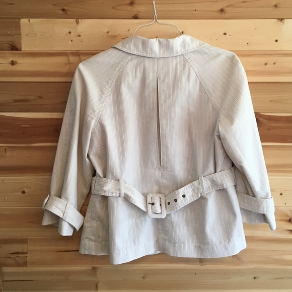 Lg. Boutique cream jacket 3/4 sleeves 🌺 - Picture 3 of 3