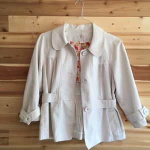 Lg. Boutique cream jacket 3/4 sleeves 🌺