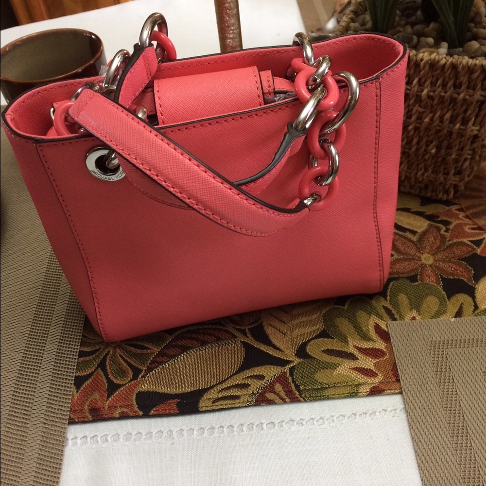NWT Michael Kors Cynthia