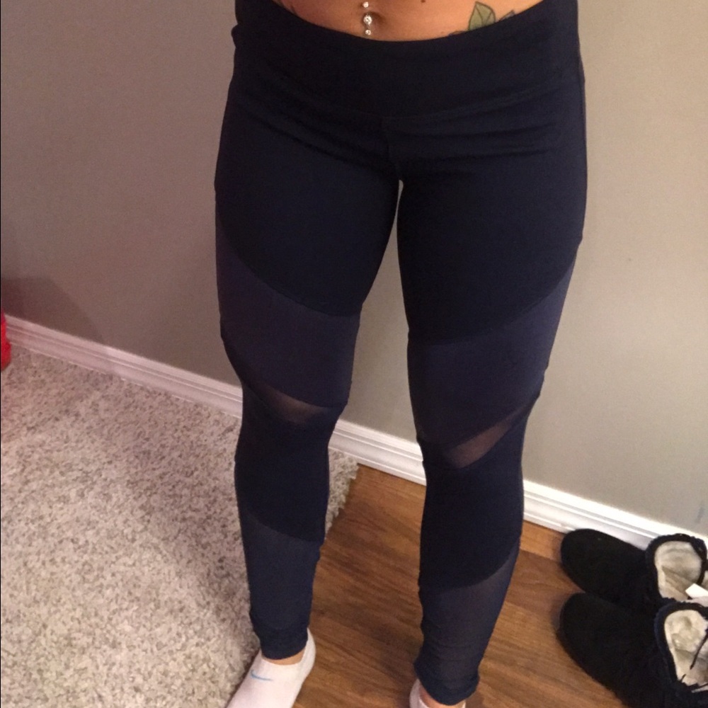 💛Electric Yoga Tredsetter Leggings💛 - Picture 3 of 8