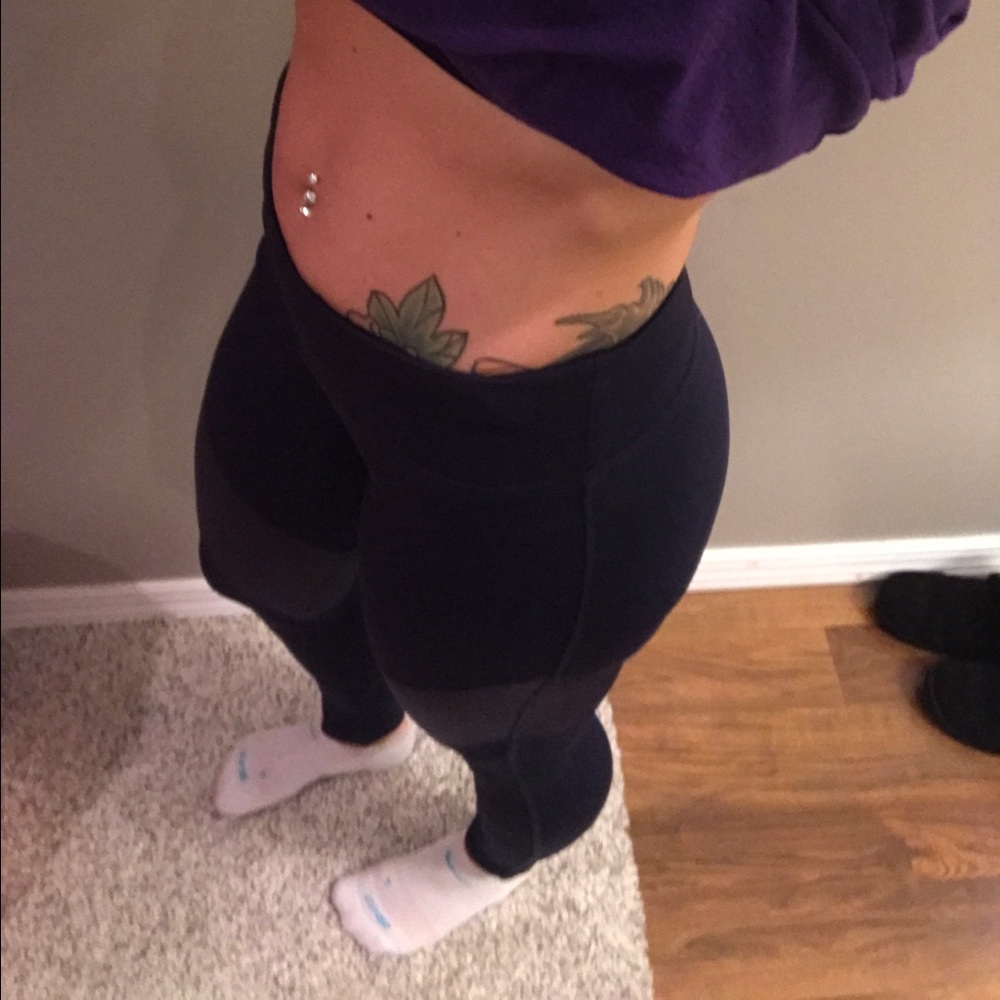 💛Electric Yoga Tredsetter Leggings💛 - Picture 4 of 8