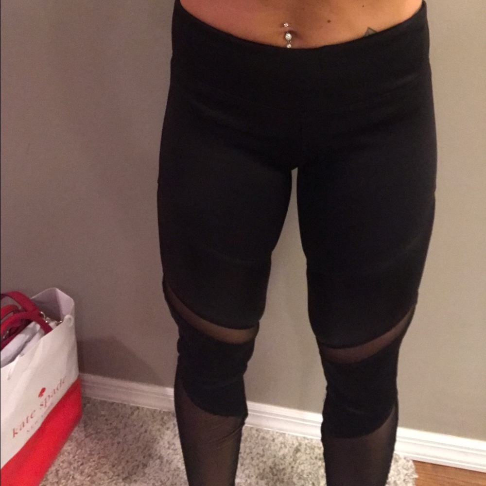 💛Electric Yoga Tredsetter Leggings💛 - Picture 7 of 8