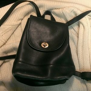 Adorable Coach backpack