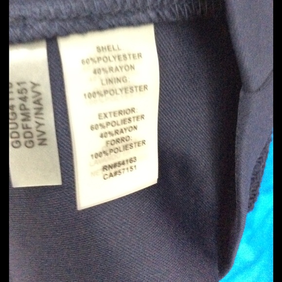 Guess Zig-Zag Lace Design w/Keyhole Cut-Out on Bac - Picture 4 of 5