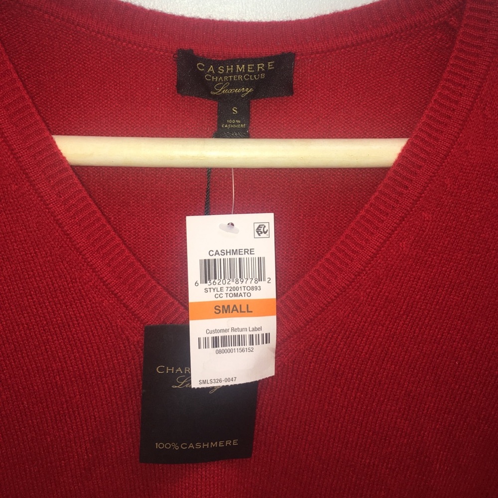 🛑NWT🛑NEVER WORN🛑Red Cashmere Sweater - Picture 2 of 3