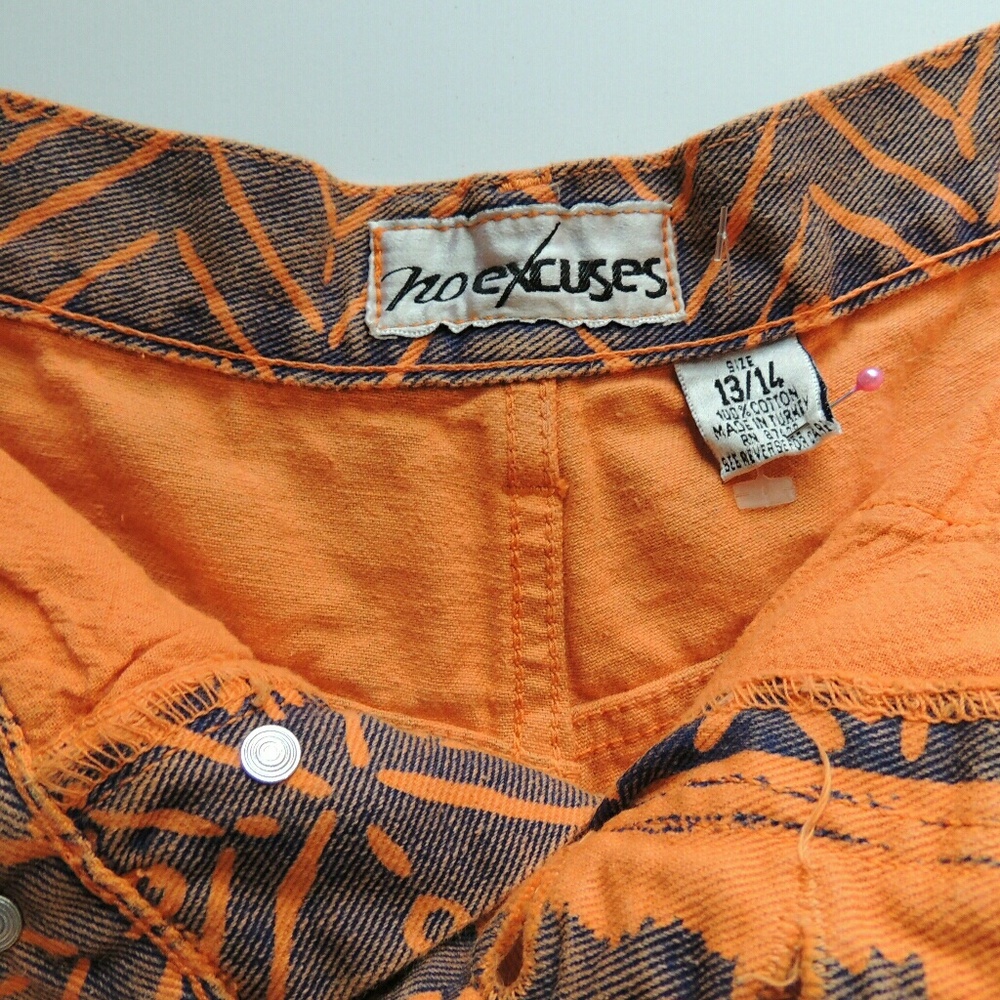 80s Vintage High Waisted Print Button Shorts - Picture 3 of 5