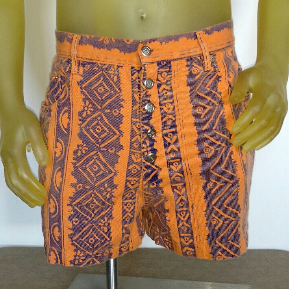 80s Vintage High Waisted Print Button Shorts - Picture 4 of 5