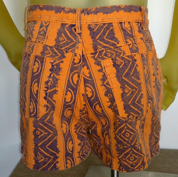 80s Vintage High Waisted Print Button Shorts - Picture 5 of 5