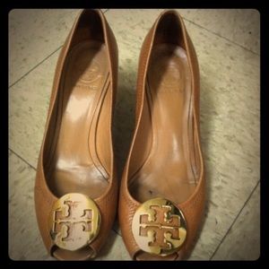 Tory Burch tan with gold emblem Reva wedges