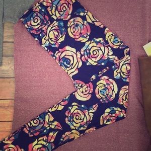 Lularoe disney roses TC leggings