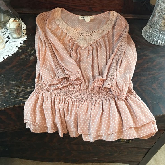 Top - Picture 3 of 4