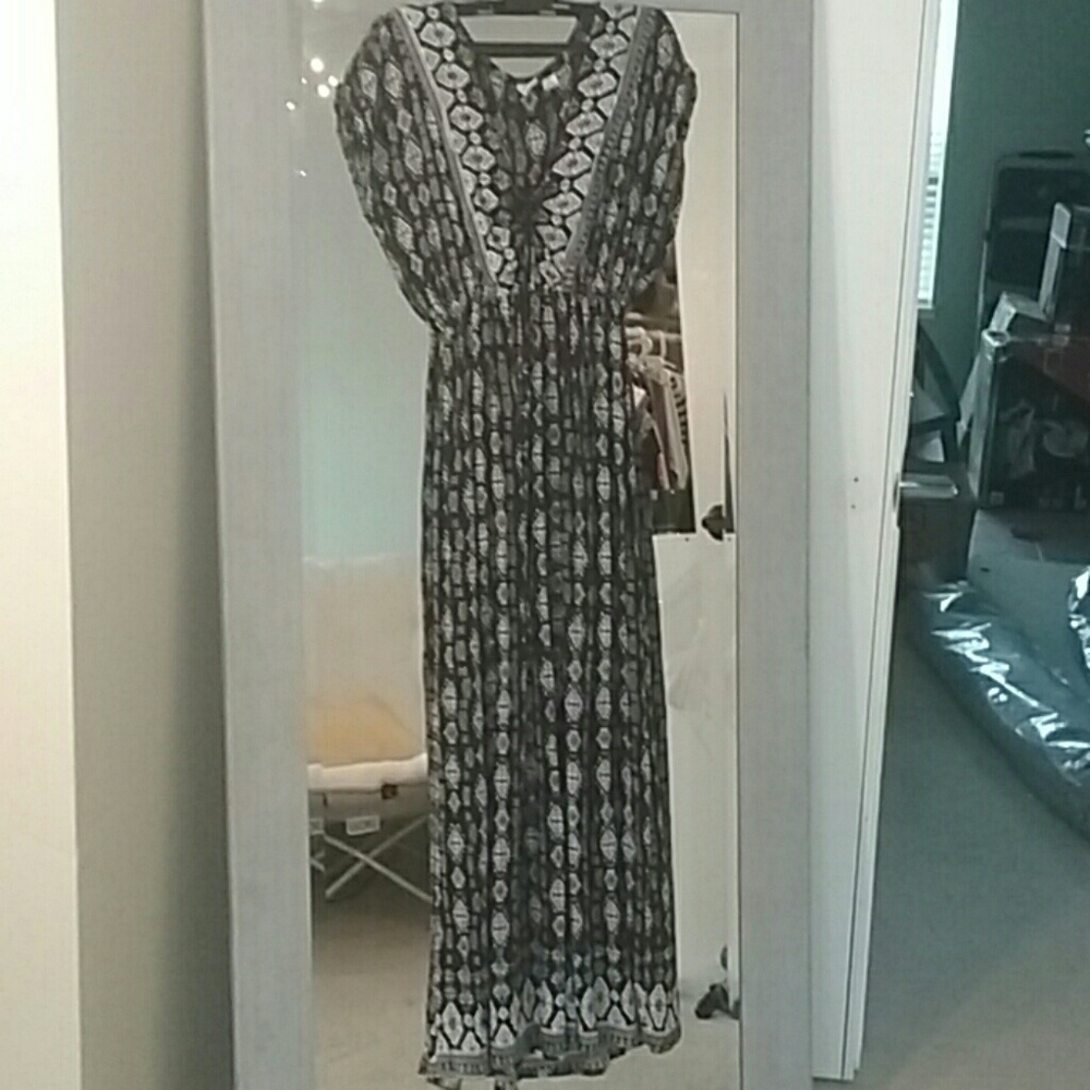 Black & White Printed Maxi Dress