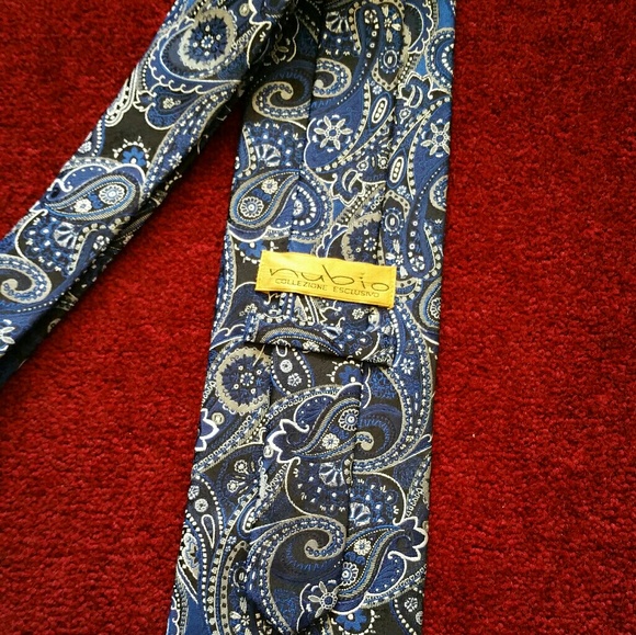 Nubio Paisley Neck Tie - Picture 2 of 3