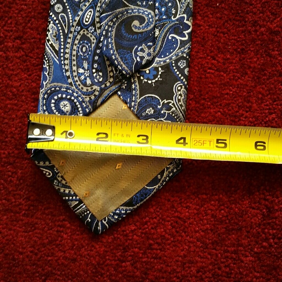 Nubio Paisley Neck Tie - Picture 3 of 3