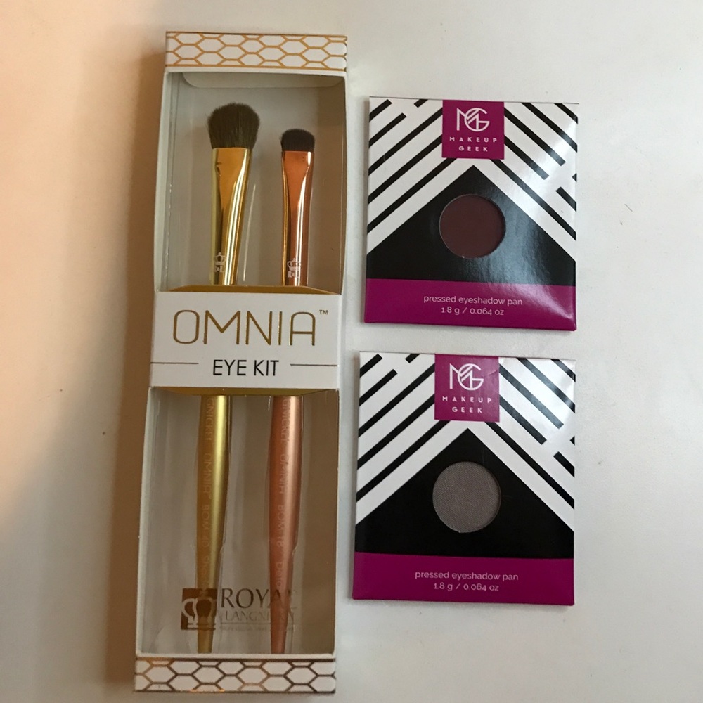 Omnia Eye Kit + 2 Makeup Geek Eye Shadows