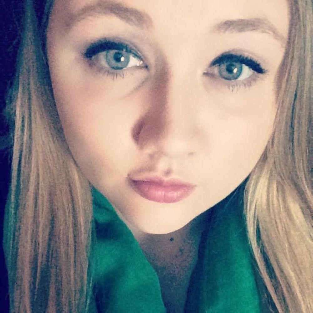 Meet your Posher, Katelyn