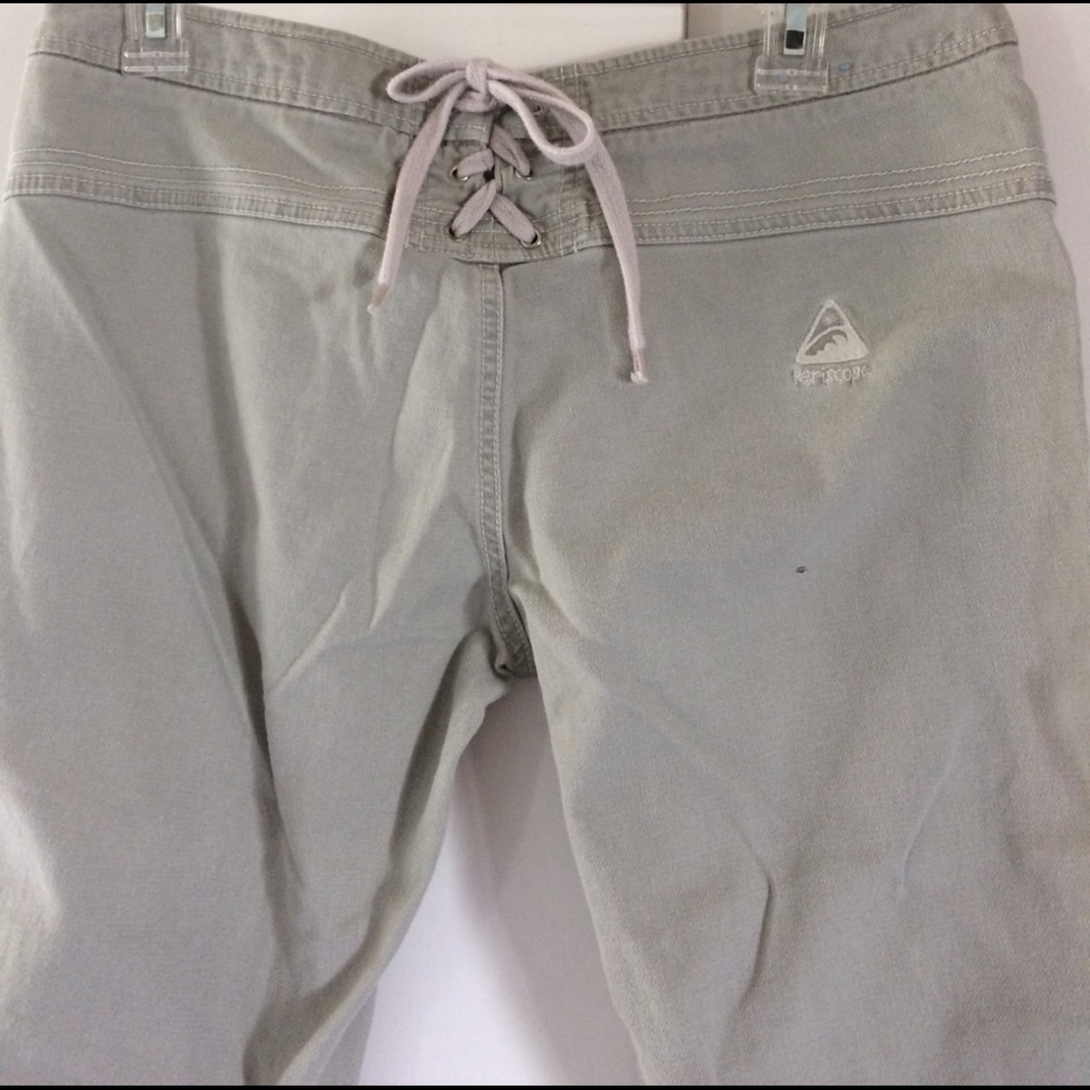 Adorable capris - Picture 2 of 3