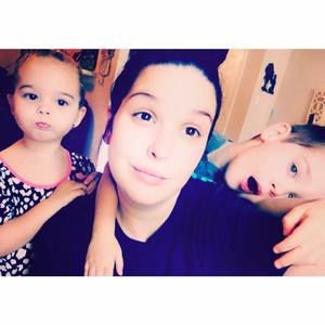 Meet your Posher, Caitlin