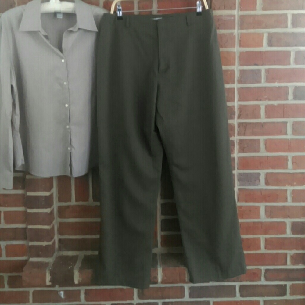 {OldNavy}olive brown pants
