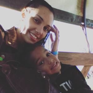 Meet your Posher, Lamera