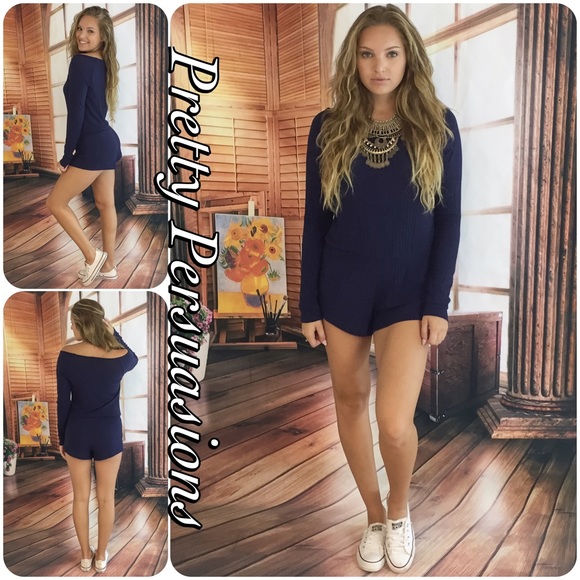 SOLD OUT! Navy Long Sleeved On/Off Shoulder Romper - Picture 4 of 6