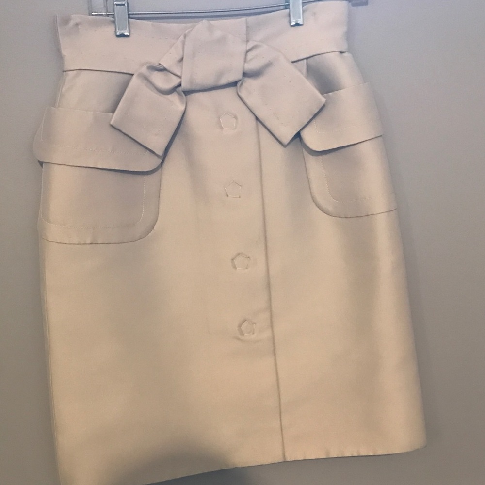 MARC JACOBS Designer Ivory Satin Dressy skirt