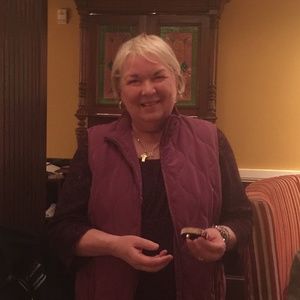 Meet your Posher, Leta