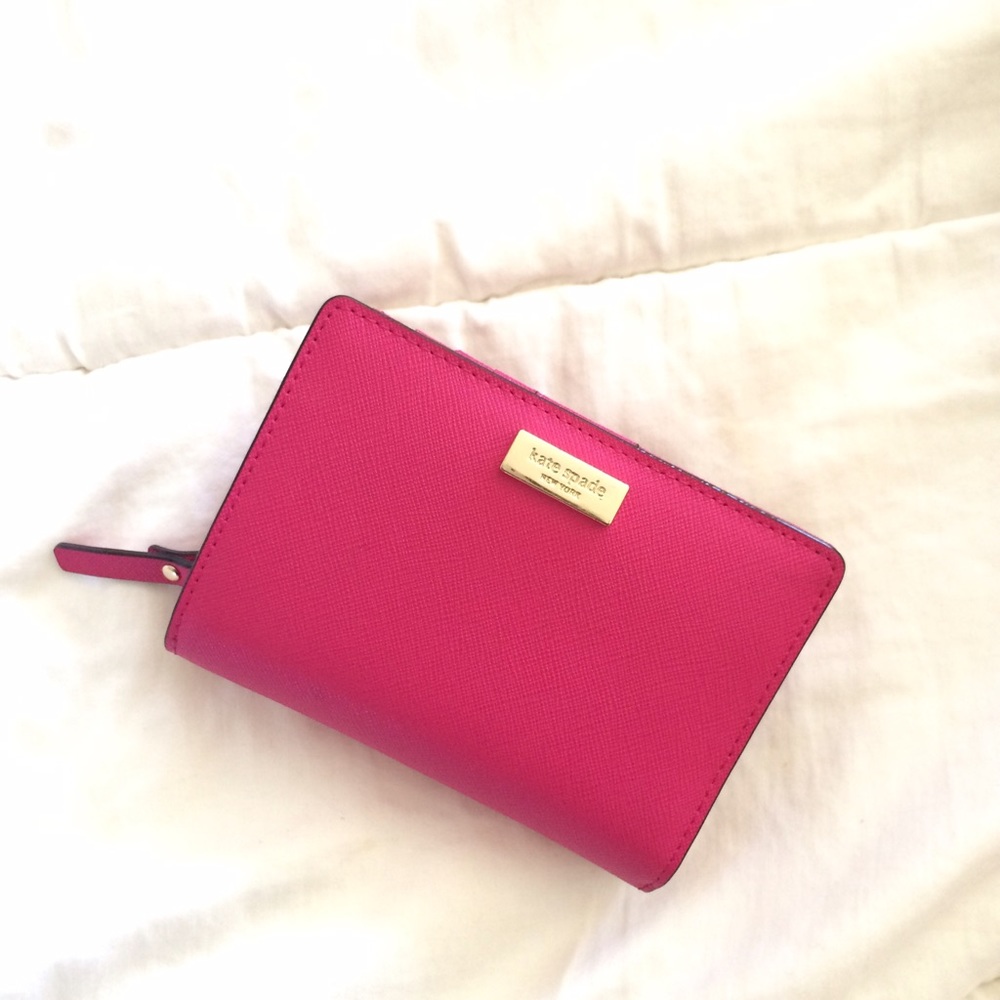 Kate spade compact wallet