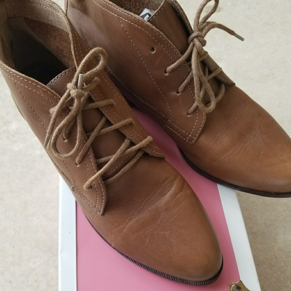 Vintage Mocha Booties
