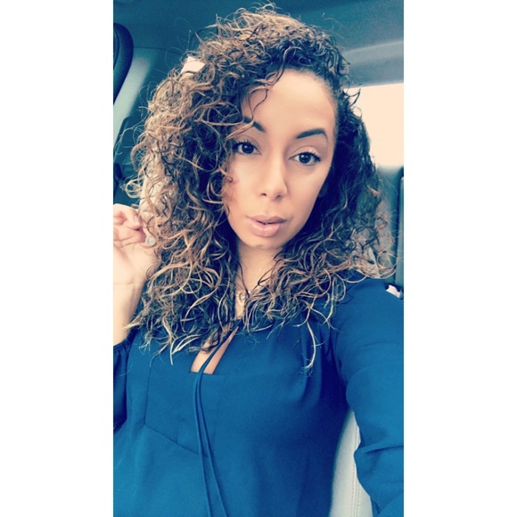 Meet your Posher, Allie - Picture 2 of 4