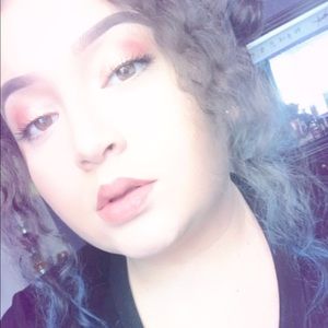 Meet your Posher, Mariellena