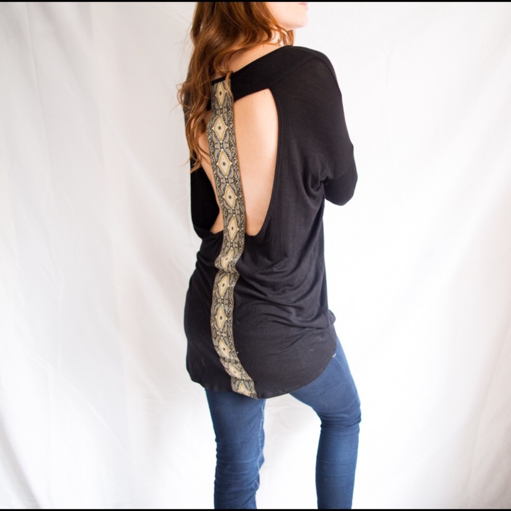 Lizard Thicket Long Sleeve Tunic