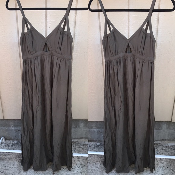 Tobi Dresses & Skirts - TOBI SZ S OLIVE GREEN CUTE CUT OUT MAXI DRESS