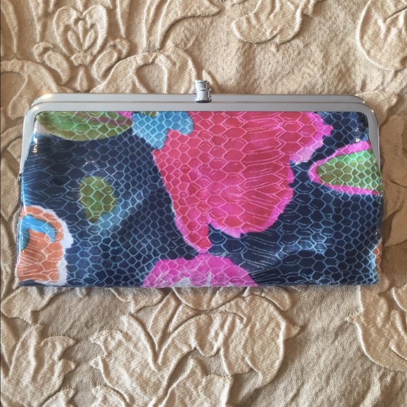 Hobo International Handbags - NWOT COLORFUL WALLET CLUTCH WITH LOTS OF STORAGE