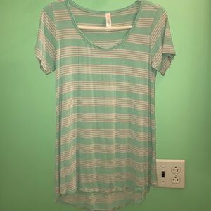 Lularoe classic tee