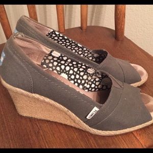 Toms wedges